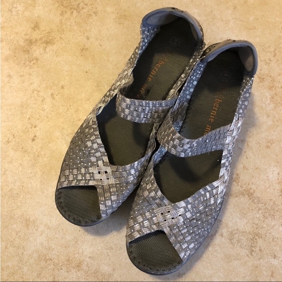 Bernie Mev woven silver open toe rocker shoes size 8.5 - Picture 2 of 8
